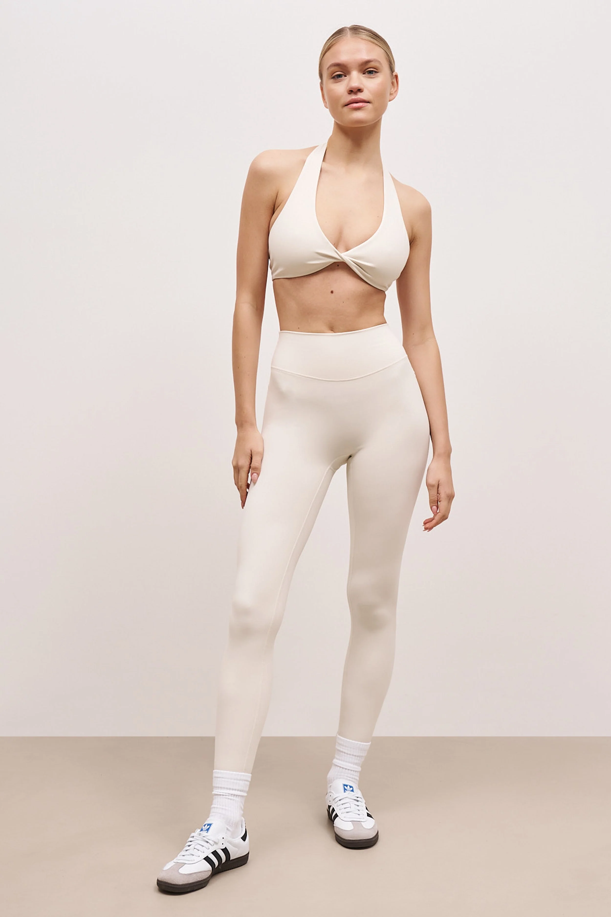 Base Sculpting Twist Front Bra - Tofu - Image 3