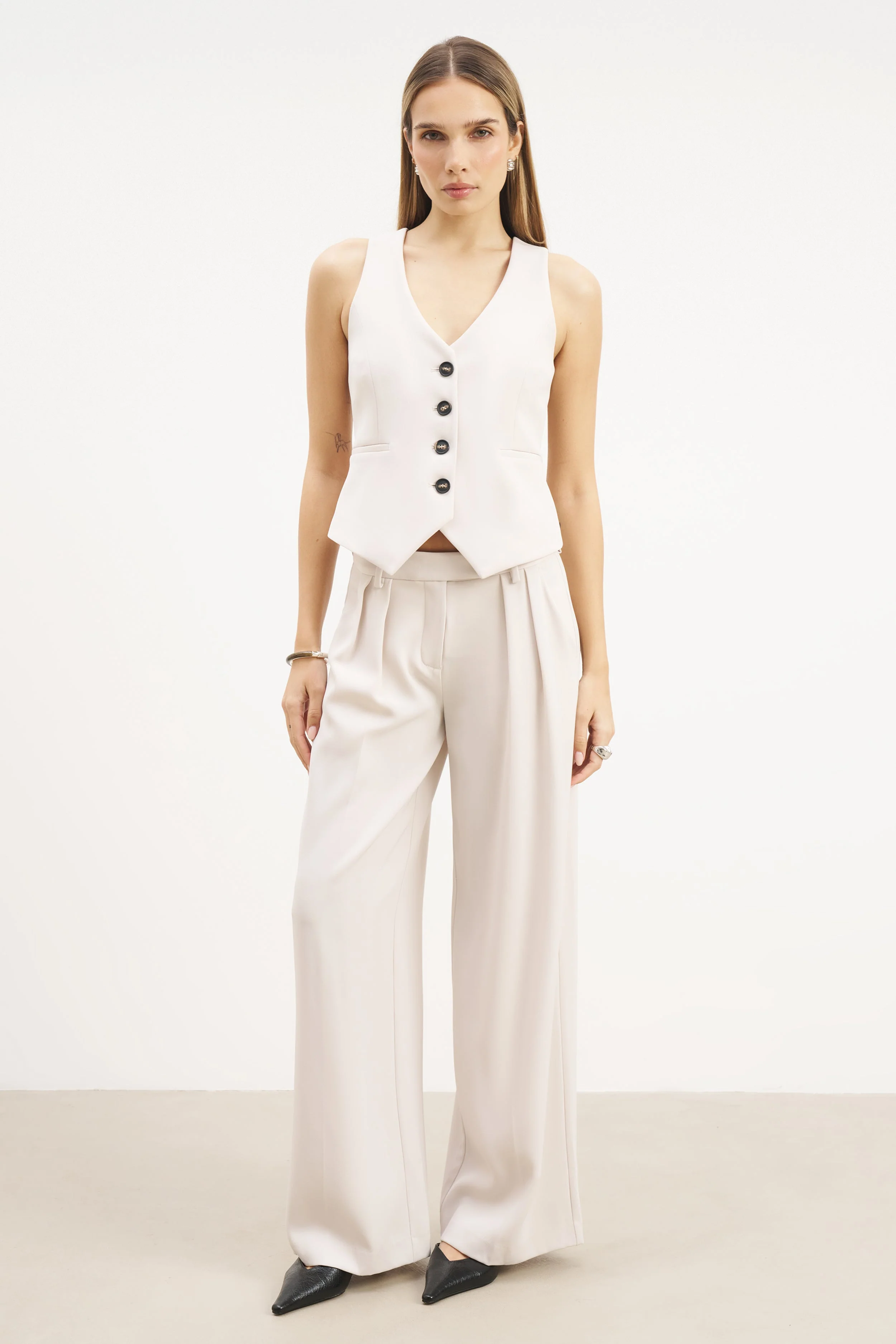 Clean Cut Waistcoat - Ecru - Image 4