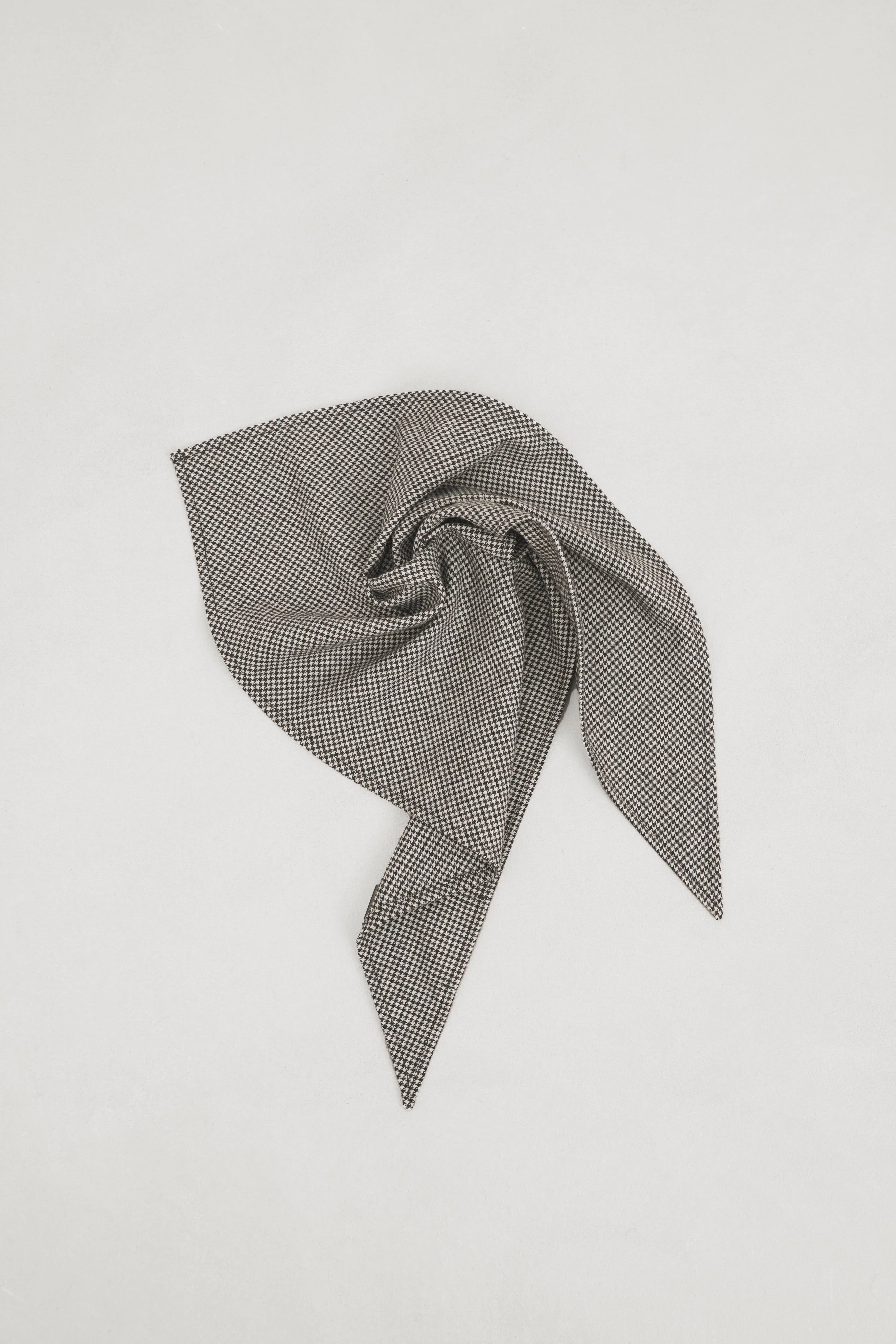 Houndstooth Triangle Scarf - Houndstooth - Image 2