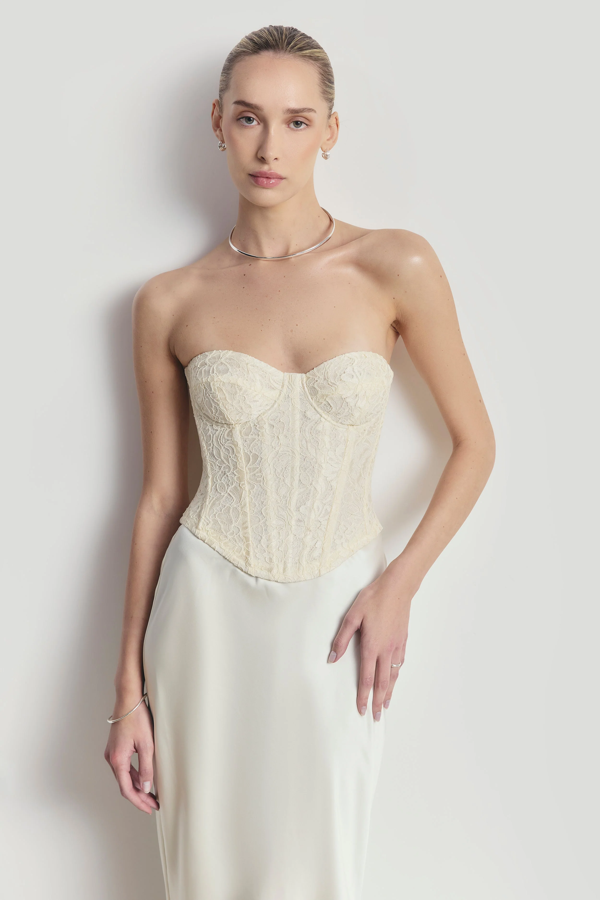Lace Corset Gown with Sweetheart Neckline - Cream - Image 3