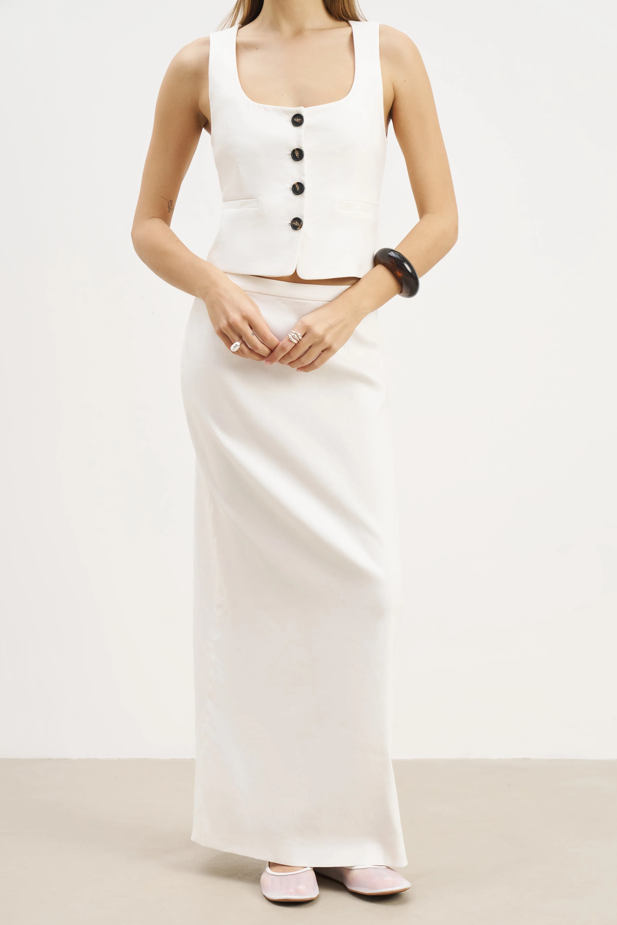 Scoop Neck Linen Waistcoat - White - Image 4