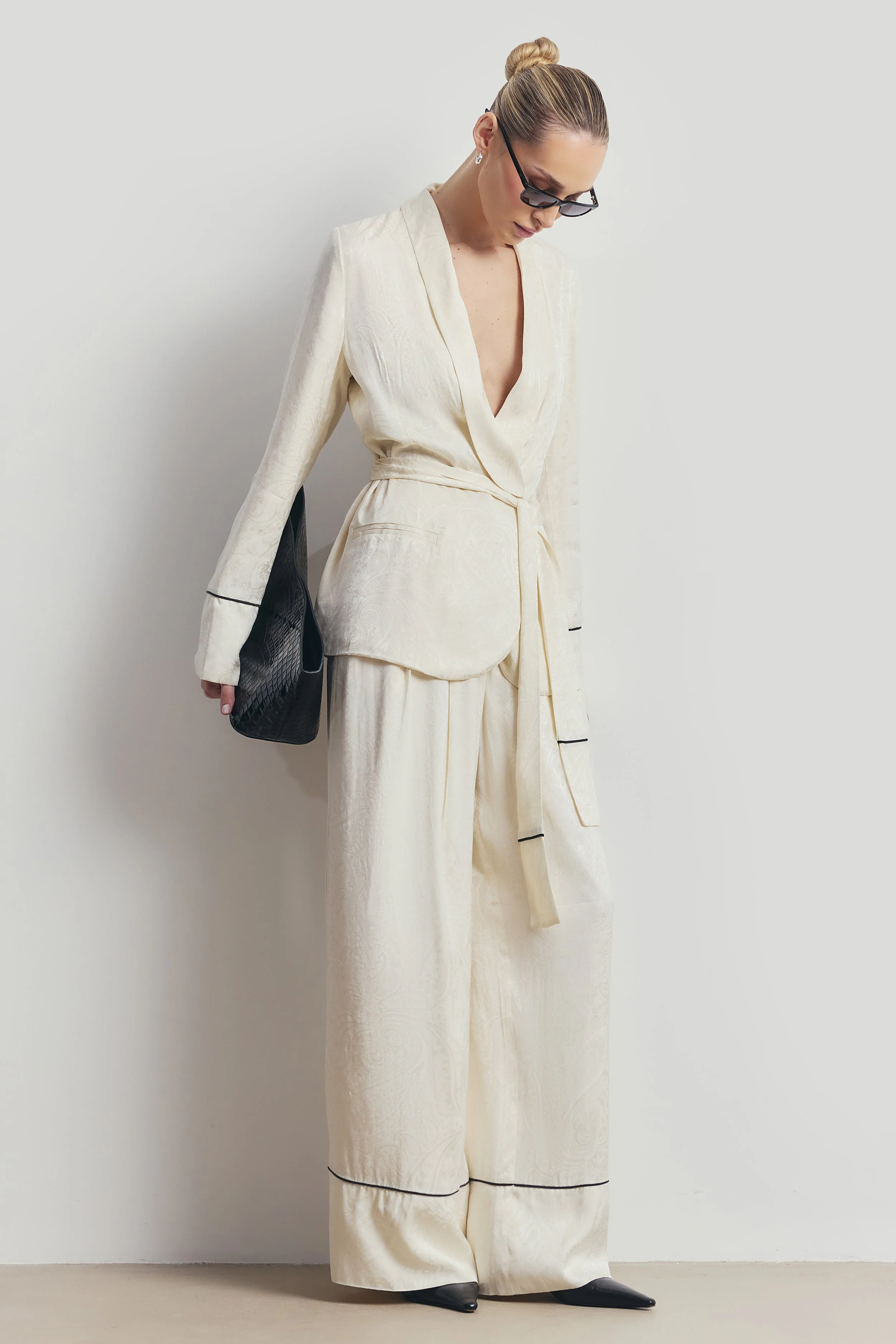 Shawl Collar Jacquard Blazer with Scarf - Cream - Image 8