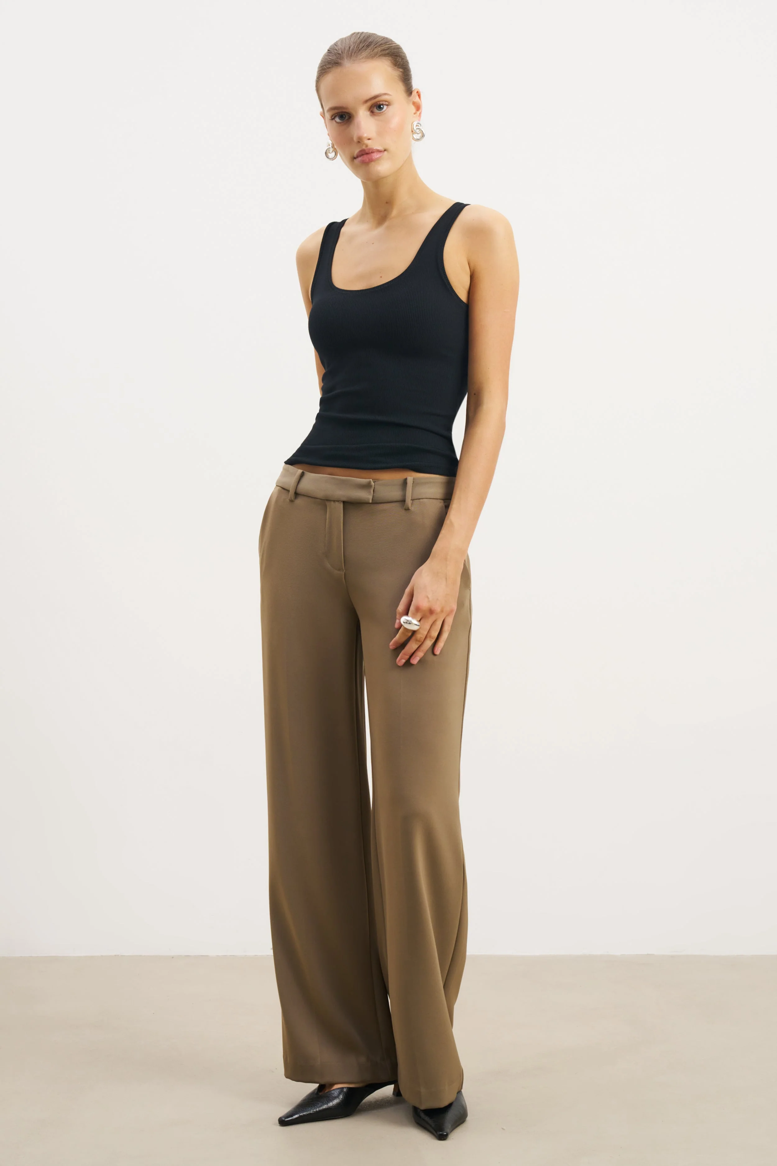 Soft Ribbed Tank Top - Black - Image 4