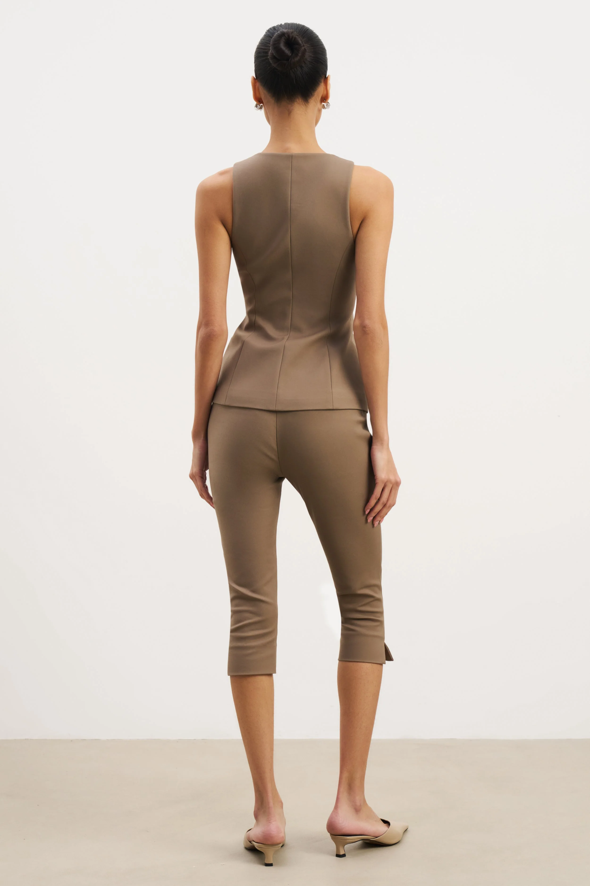 Tailored Capri Leggings - Latte - Image 6