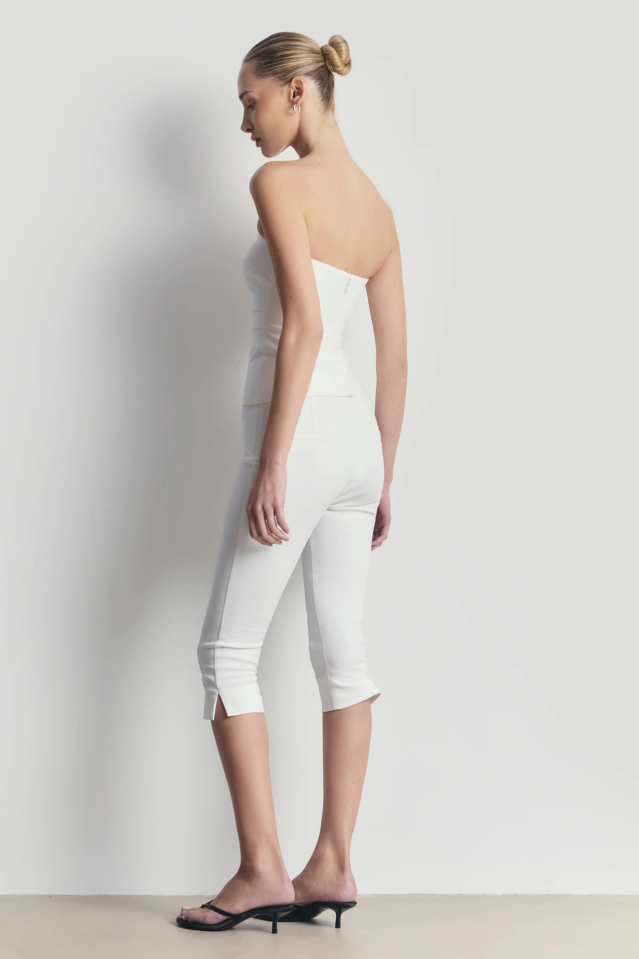 Tailored Capri Leggings - White - Image 5