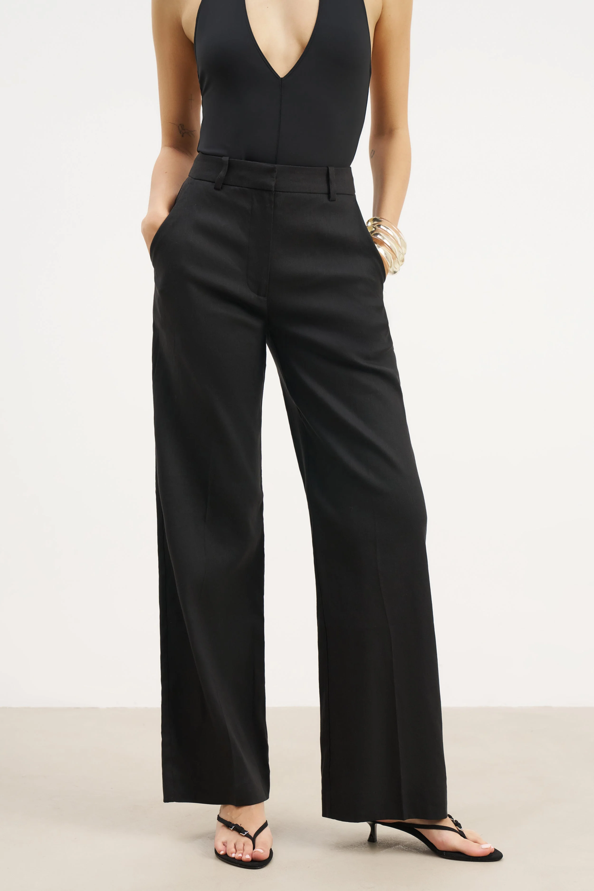 Tailored Linen High Rise Trousers - Black - Image 5